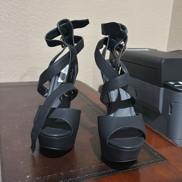 Steve Madden black wedge - Picture 9 of 10